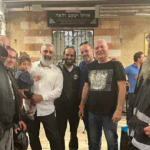 חברון, הכל קשור בהכל